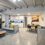 Charming Old Tannery House With Spacious Veranda And Stunning Sea View! Ferienhaus