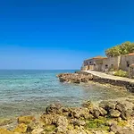 Charming Old Tannery House With Spacious Veranda And Stunning Sea View! * Chania (Crete)