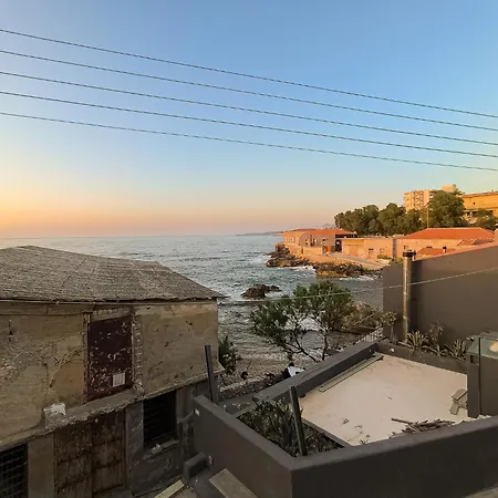 Charming Old Tannery House With Spacious Veranda And Stunning Sea View! Ferienhaus *