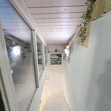 펜션 Charming Old Tannery House With Spacious Veranda And Stunning Sea View! *