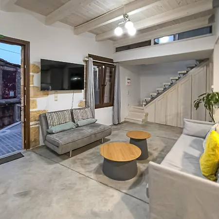 Charming Old Tannery House With Spacious Veranda And Stunning Sea View! * Chania (Crete)