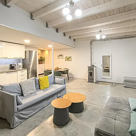 Charming Old Tannery House With Spacious Veranda And Stunning Sea View! Dom wakacyjny *