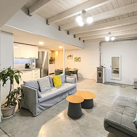 Charming Old Tannery House With Spacious Veranda And Stunning Sea View! 펜션 *