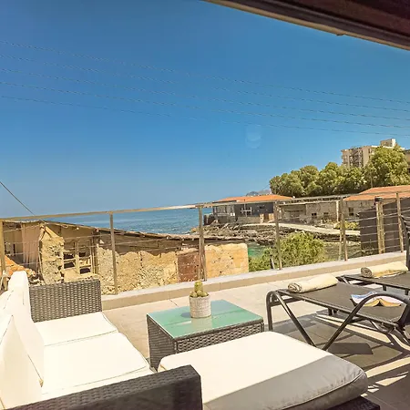 Charming Old Tannery House With Spacious Veranda And Stunning Sea View! 펜션