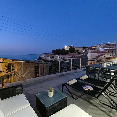 펜션 Charming Old Tannery House With Spacious Veranda And Stunning Sea View! 하니아