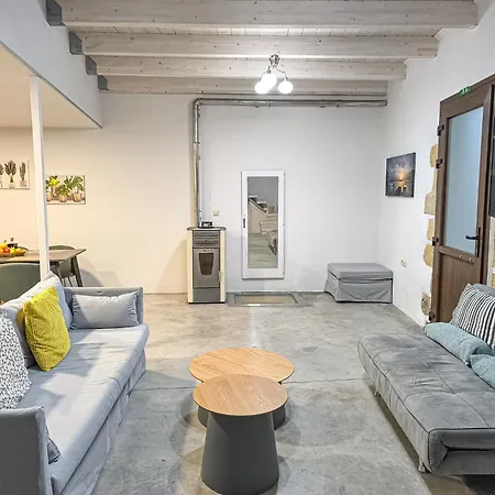 Charming Old Tannery House With Spacious Veranda And Stunning Sea View! 펜션 *