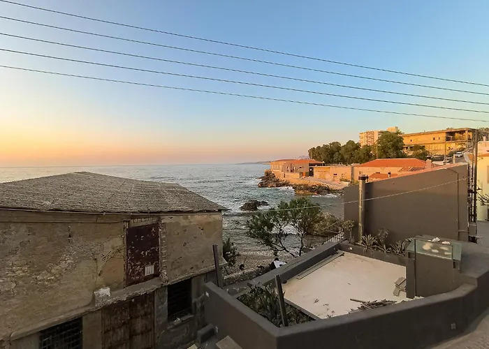 Charming Old Tannery House With Spacious Veranda And Stunning Sea View! Дом отдыха *