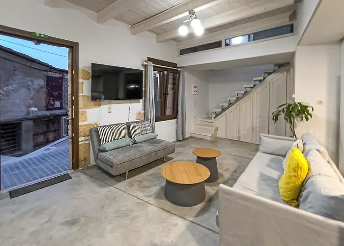 Charming Old Tannery House With Spacious Veranda And Stunning Sea View! * Ханья