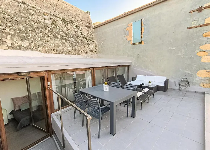 Charming Old Tannery House With Spacious Veranda And Stunning Sea View! *